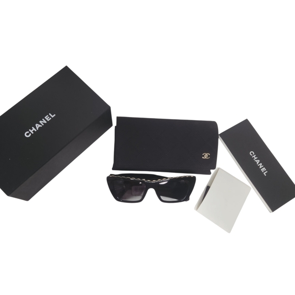 CHANEL Butterfly Black Gold Sunglasses - Picture 13 of 13